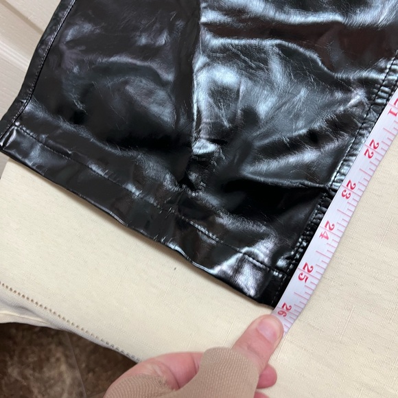 NWT Buddy Love size 31 black metallic faux leather PU pants - Picture 3 of 13